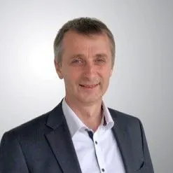 Porträt Dipl.-Ing. (FH) Dirk Schrievers
